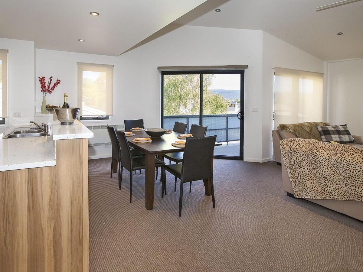 Northview 2 - Modern 2Br Townhouse L Lake View L Central Location L Spa Bath L Wifi Jindabyne Buitenkant foto